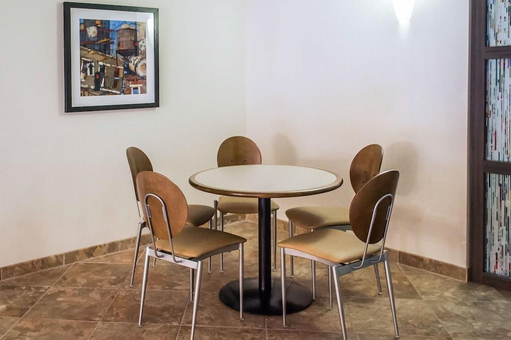 Quality Inn Streetsboro Εξωτερικό φωτογραφία
