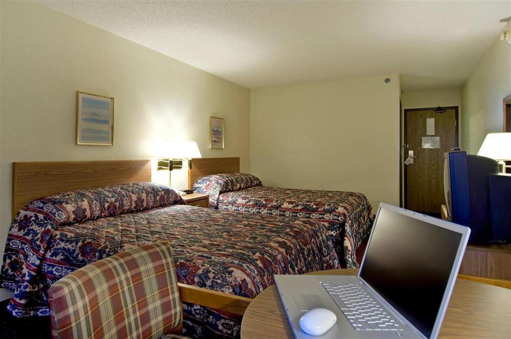 Quality Inn Streetsboro Δωμάτιο φωτογραφία