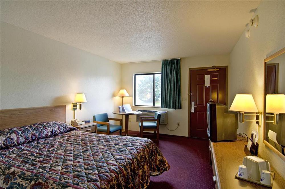 Quality Inn Streetsboro Δωμάτιο φωτογραφία